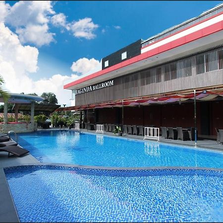 Grand Hatika Hotel Tanjung Pandan Exterior foto