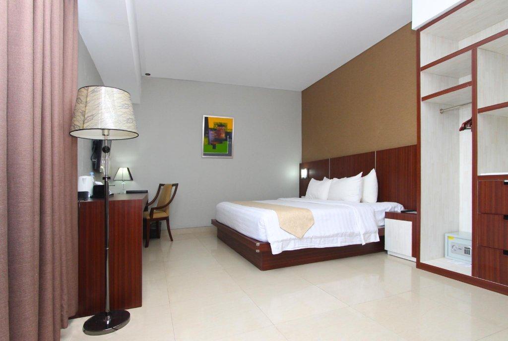 Grand Hatika Hotel Tanjung Pandan Exterior foto