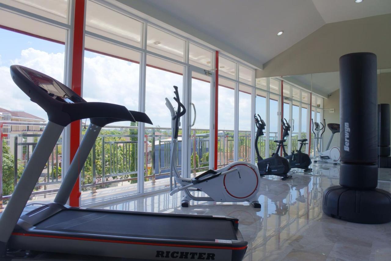 Grand Hatika Hotel Tanjung Pandan Exterior foto